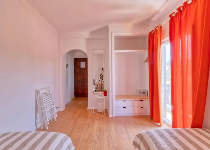 Πανσιόν Homemoel Local Accomodation Al