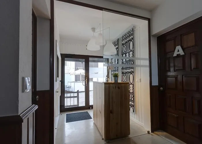 Homemoel Local Accomodation Al Πανσιόν 3*