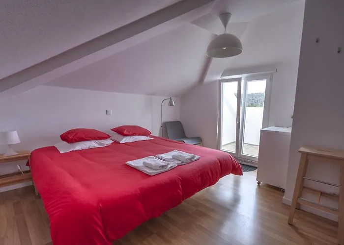 Πανσιόν Homemoel Local Accomodation Al 3*