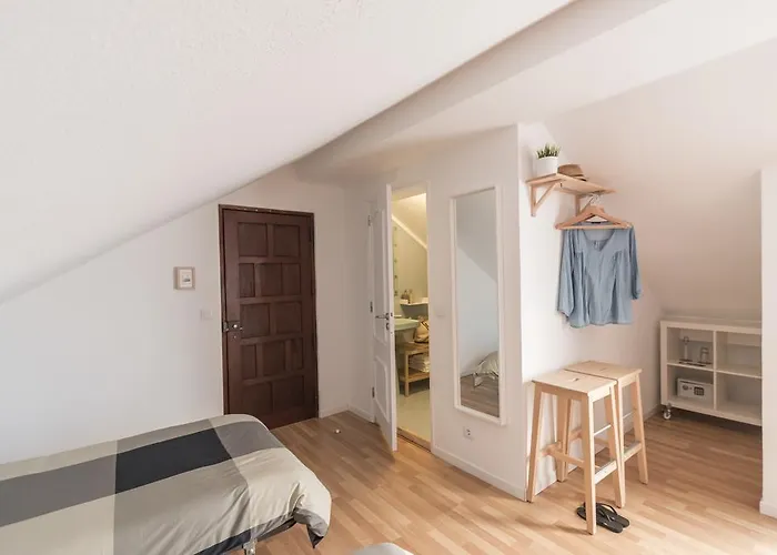 Πανσιόν Homemoel Local Accomodation Al