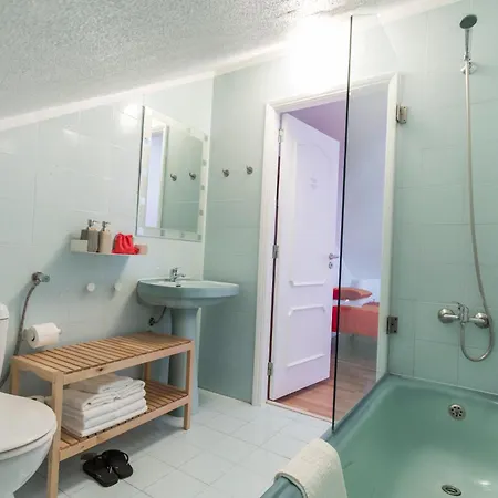 Homemoel Local Accomodation Al São Pedro de Muel