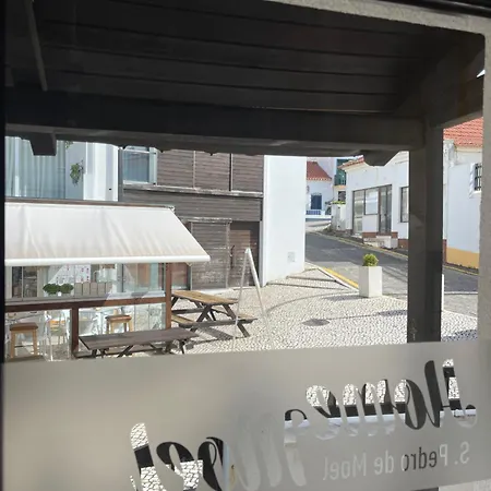 Homemoel Local Accomodation Al