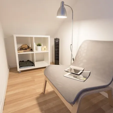 Homemoel Local Accomodation Al Vendégház 3*