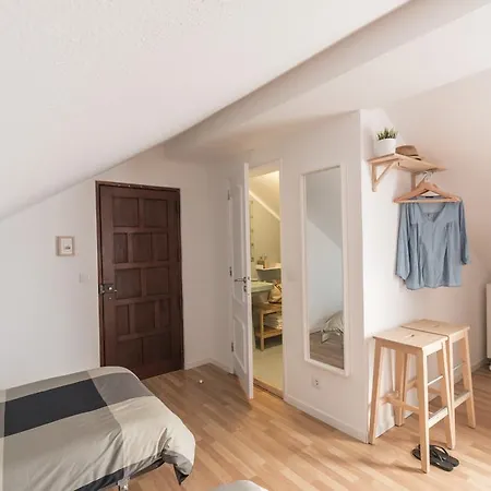 Affittacamere Homemoel Local Accomodation Al
