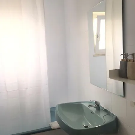 Homemoel Local Accomodation Al Vendégház